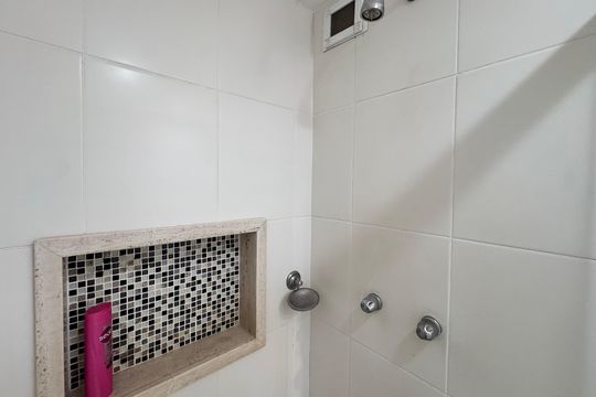 Suíte - Banheiro de apartamento para alugar com 3 quartos, 80m² em Recreio dos Bandeirantes, Rio de Janeiro