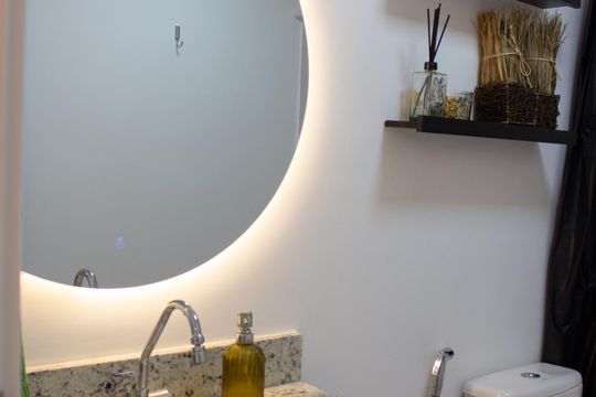 Banheiro de apartamento para alugar com 1 quarto, 40m² em Brooklin, São Paulo