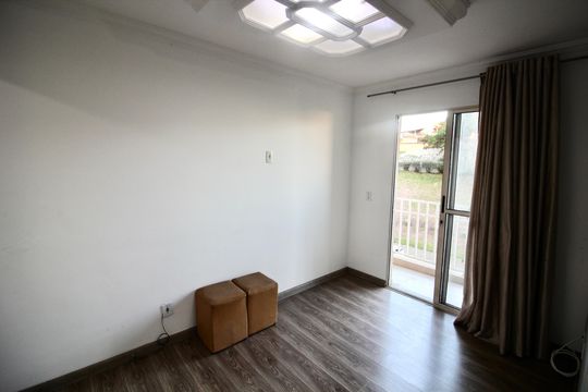 Sala  de apartamento para alugar com 2 quartos, 49m² em Jardim Sao Miguel, Ferraz de Vasconcelos