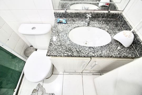 Banheiro  de apartamento para alugar com 2 quartos, 49m² em Jardim Sao Miguel, Ferraz de Vasconcelos