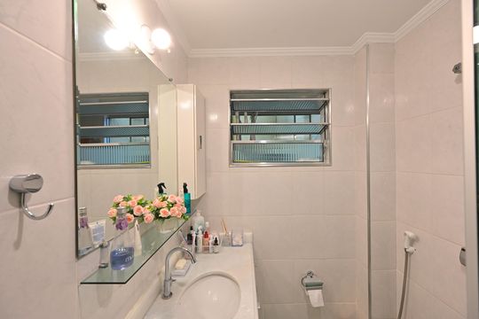 Banheiro Social de apartamento à venda com 2 quartos, 66m² em Vila da Saúde, São Paulo