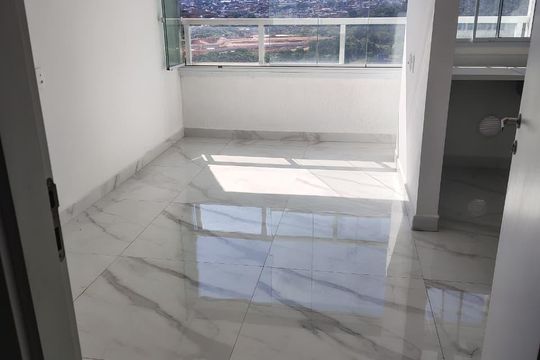 Apartamento à venda com 2 quartos, 46m² em Piratininga, Osasco