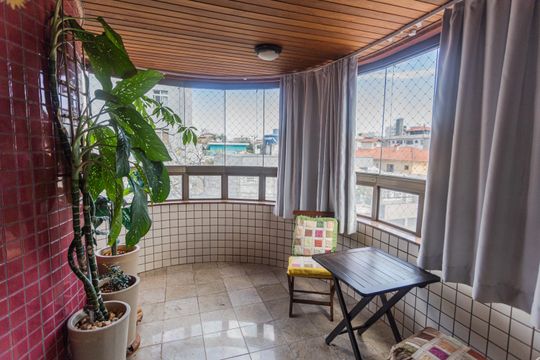 Varanda na Sala de apartamento à venda com 4 quartos, 135m² em Cidade Nova, Belo Horizonte