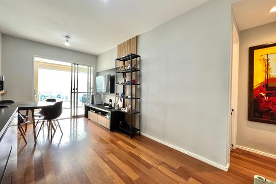 Apartamento à venda com 2 quartos, 77m² em Vila Alexandria, São Paulo