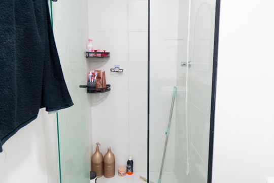 Banheiro da Suíte de apartamento à venda com 1 quarto, 29m² em Planalto Paulista, São Paulo