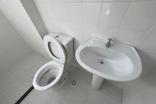 Banheiro da Suíte de apartamento para alugar com 2 quartos, 50m² em Vila Andrade, São Paulo