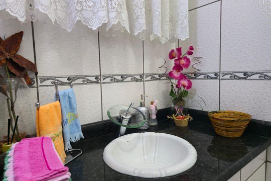 Lavabo  de casa à venda com 2 quartos, 200m² em Jardim das Nacoes, Guarulhos