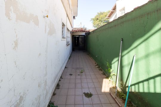 Corredor externo de casa para alugar com 3 quartos, 250m² em Jardim Bom Clima, Guarulhos