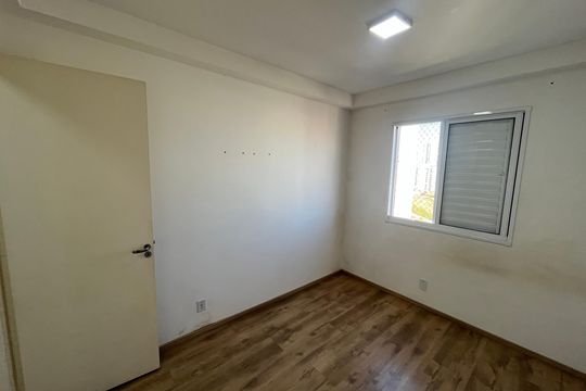 Quarto 1 de apartamento para alugar com 2 quartos, 48m² em Vila Andrade, São Paulo