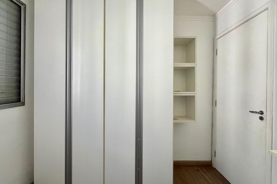 Quarto 2 de apartamento à venda com 3 quartos, 125m² em Jardim Nova Europa, Campinas