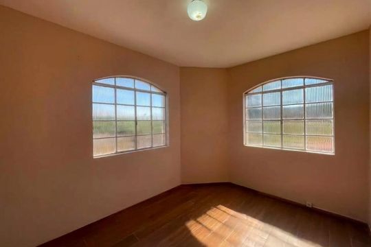 Sala de apartamento para alugar com 4 quartos, 100m² em Varzea, Lagoa Santa