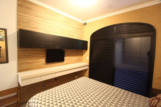 Quarto Suíte de apartamento para alugar com 1 quarto, 54m² em Centro, Uberlândia