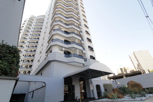 Fachada de apartamento para alugar com 1 quarto, 54m² em Centro, Uberlândia