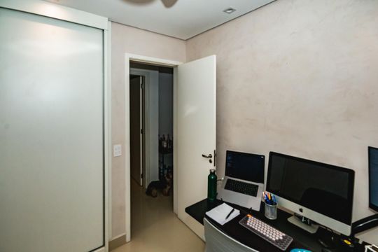 Apartamento para alugar com 2 quartos, 70m² em Planalto, Belo Horizonte