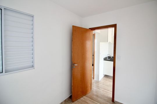 Quarto 1 de apartamento para alugar com 2 quartos, 40m² em Vila Guilhermina, São Paulo