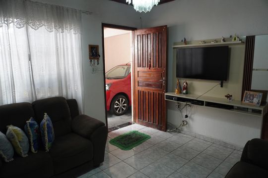 Casa à venda com 6 quartos, 226m² em Cidade Líder, São Paulo