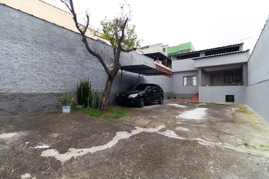 Garagem de casa à venda com 2 quartos, 186m² em Vila Primavera, São Paulo