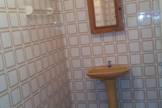 Banheiro de apartamento para alugar com 1 quarto, 50m² em Icaraí, Niterói