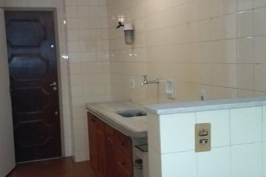 Cozinha de apartamento para alugar com 1 quarto, 50m² em Icaraí, Niterói