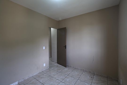 Quarto 2 de apartamento à venda com 2 quartos, 53m² em Jardim Santo André, Santo André