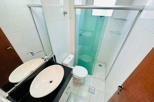 Banheiro social de apartamento para alugar com 2 quartos, 80m² em Santa Branca, Belo Horizonte