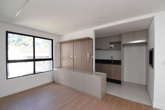 Apartamento à venda com 3 quartos, 71m² em Santo Inácio, Curitiba