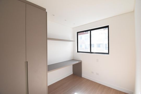 Quarto 2 de apartamento à venda com 3 quartos, 71m² em Santo Inácio, Curitiba