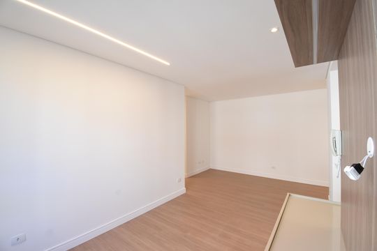 Sala de apartamento à venda com 3 quartos, 71m² em Santo Inácio, Curitiba