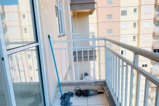 Varanda de apartamento para alugar com 2 quartos, 47m² em Jardim Vitória, Embu das Artes
