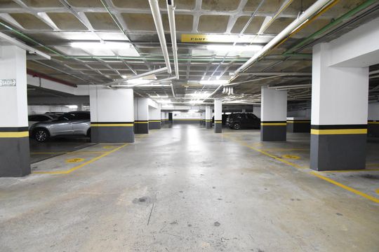 Garagem de apartamento à venda com 3 quartos, 71m² em Santo Inácio, Curitiba