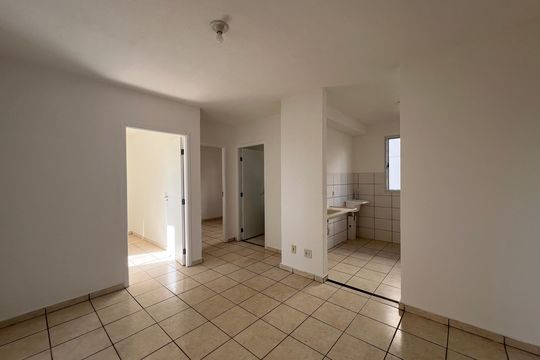 Sala de apartamento à venda com 2 quartos, 45m² em Vale das Amendoeiras, Contagem