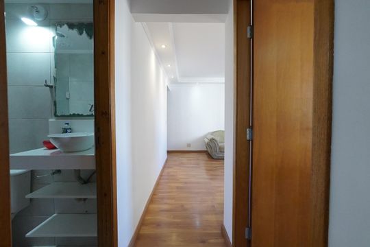 Corredor de apartamento à venda com 2 quartos, 56m² em Vila Mariana, São Paulo