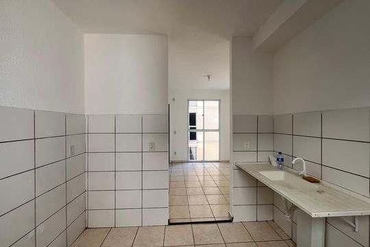 Cozinha de apartamento à venda com 2 quartos, 45m² em Vale das Amendoeiras, Contagem