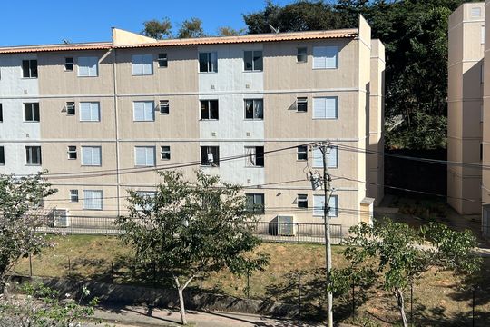Vista da Rua de apartamento à venda com 2 quartos, 45m² em Vale das Amendoeiras, Contagem