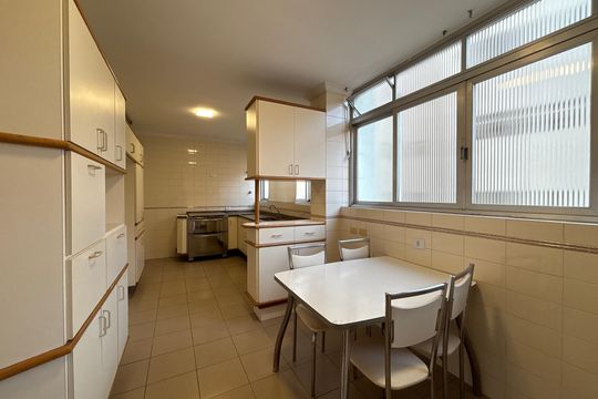 Apartamento para alugar com 3 quartos, 220m² em Paraíso, São Paulo
