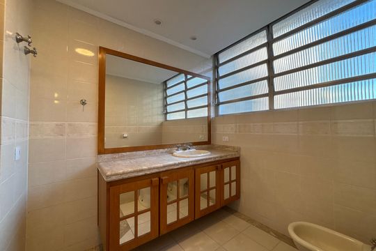 Quarto 2 Banheiro de apartamento para alugar com 3 quartos, 220m² em Paraíso, São Paulo