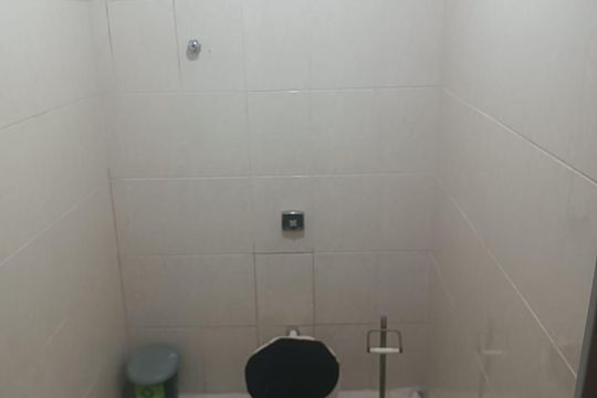 Banheiro de casa à venda com 3 quartos, 100m² em Jardim Miriam, São Paulo
