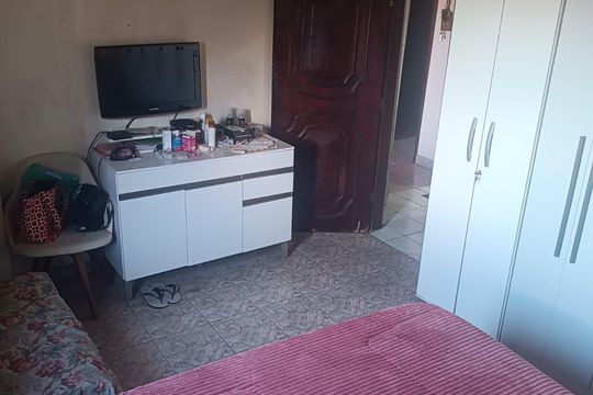 Quarto de casa à venda com 3 quartos, 100m² em Jardim Miriam, São Paulo