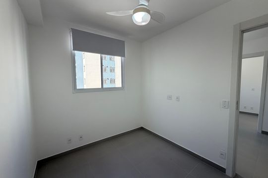 Quarto 1  de apartamento para alugar com 2 quartos, 34m² em Jardim São Luís, São Paulo