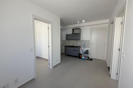 Sala  de apartamento para alugar com 2 quartos, 34m² em Jardim São Luís, São Paulo