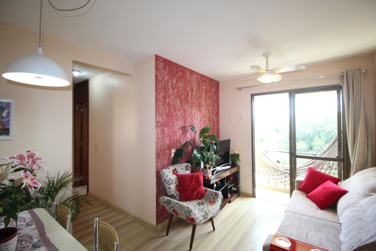 Sala de apartamento para alugar com 2 quartos, 59m² em Jardim Carvalho, Porto Alegre