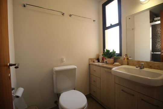 Banheiro de apartamento para alugar com 2 quartos, 59m² em Jardim Carvalho, Porto Alegre
