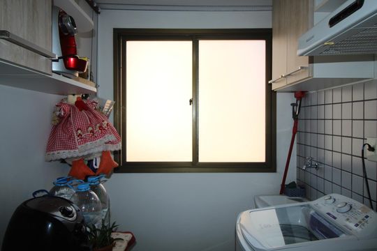 Área de Serviço de apartamento para alugar com 2 quartos, 59m² em Jardim Carvalho, Porto Alegre