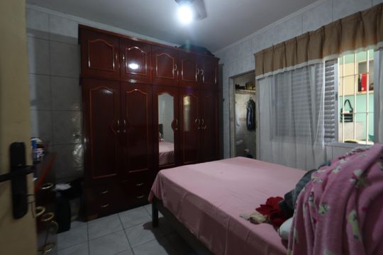 Quarto 1 de casa para alugar com 2 quartos, 125m² em Jardim Vera Cruz(zona Leste), São Paulo