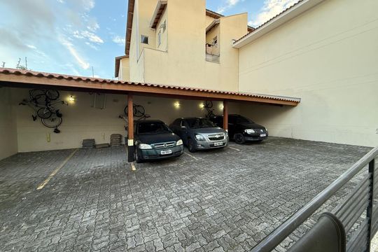 Estacionamento de casa de condomínio à venda com 2 quartos, 65m² em Vila Gustavo, São Paulo