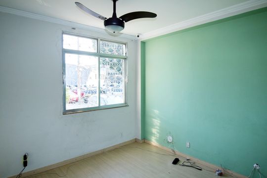 Sala de apartamento para alugar com 2 quartos, 57m² em Irajá, Rio de Janeiro