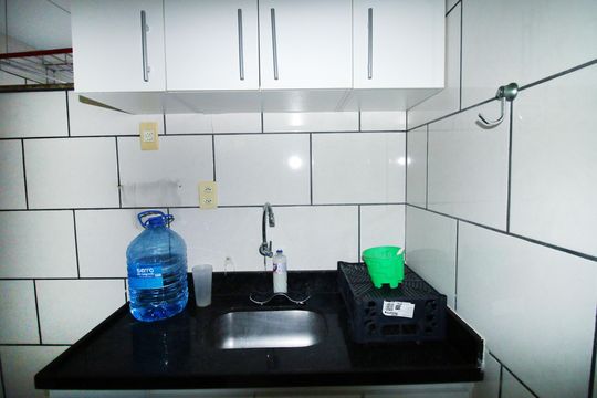 Cozinha de apartamento para alugar com 2 quartos, 57m² em Irajá, Rio de Janeiro