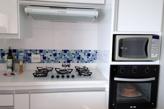 Cozinha de apartamento para alugar com 2 quartos, 84m² em Parque Reboucas, São Paulo