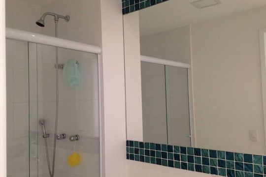 Banheiro de apartamento para alugar com 2 quartos, 84m² em Parque Reboucas, São Paulo