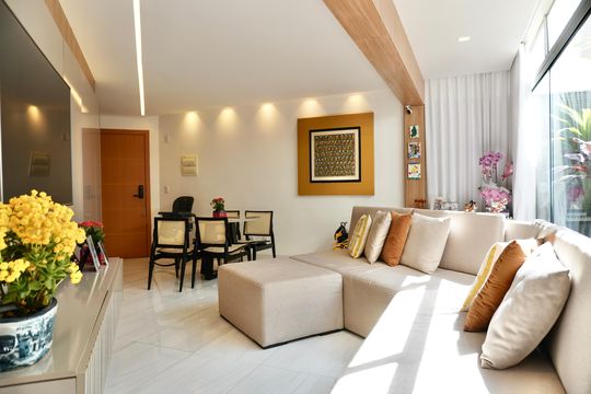 Sala  de apartamento à venda com 2 quartos, 150m² em Savassi, Belo Horizonte
